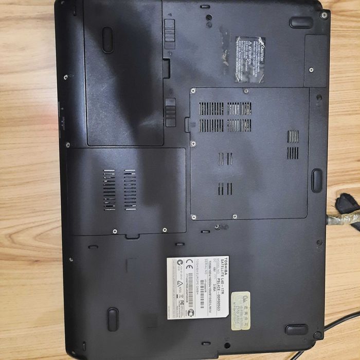 Лаптоп Toshiba satellite