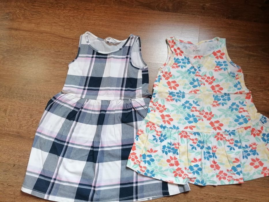 Rochițe   4-6 ani unele H&M.