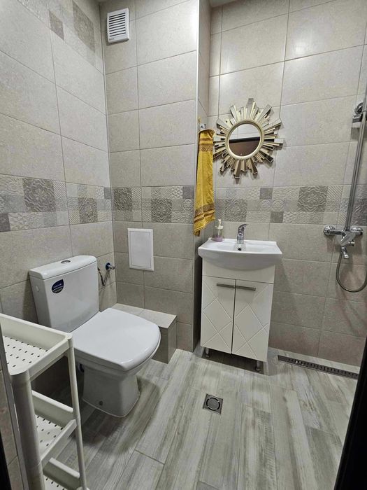 Дава се под наем Двустаен апартамент в Варна, Аспарухово - 61 кв.м за 382.5 € - Снимка #5