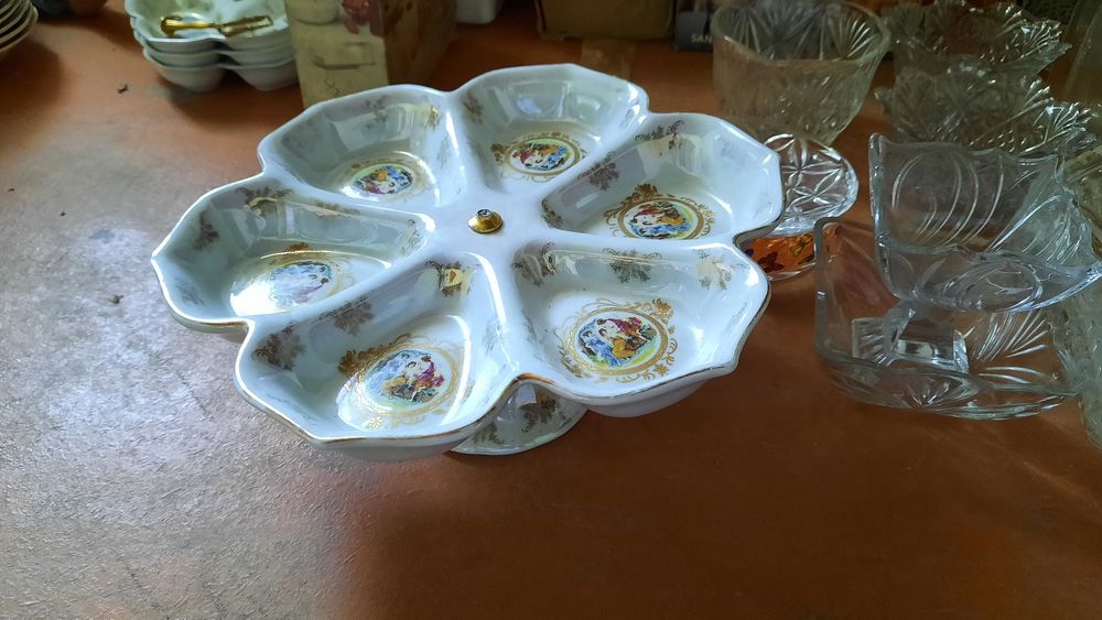 Арзан бағада Ыдыс-аяқтар сатылады