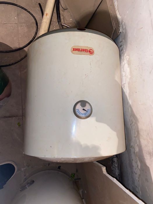 Срочно продам Аристон