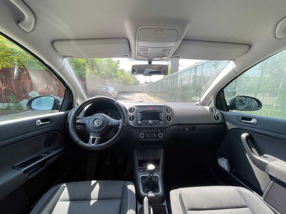 Volkswagen Golf VI Plus / Variant 1.6 TDI (105 CP) – Ediția Team