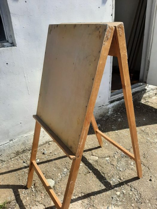 Продам мольберт. Деревянный.