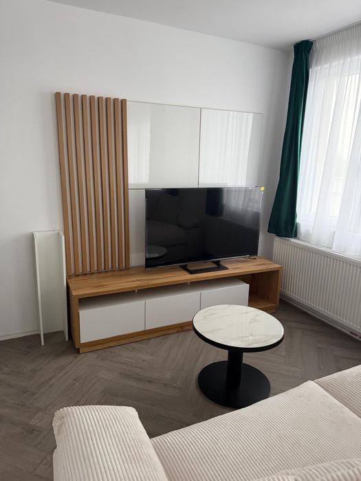 Închiriez apartament 3 camere ! Panorama spectaculoasă !