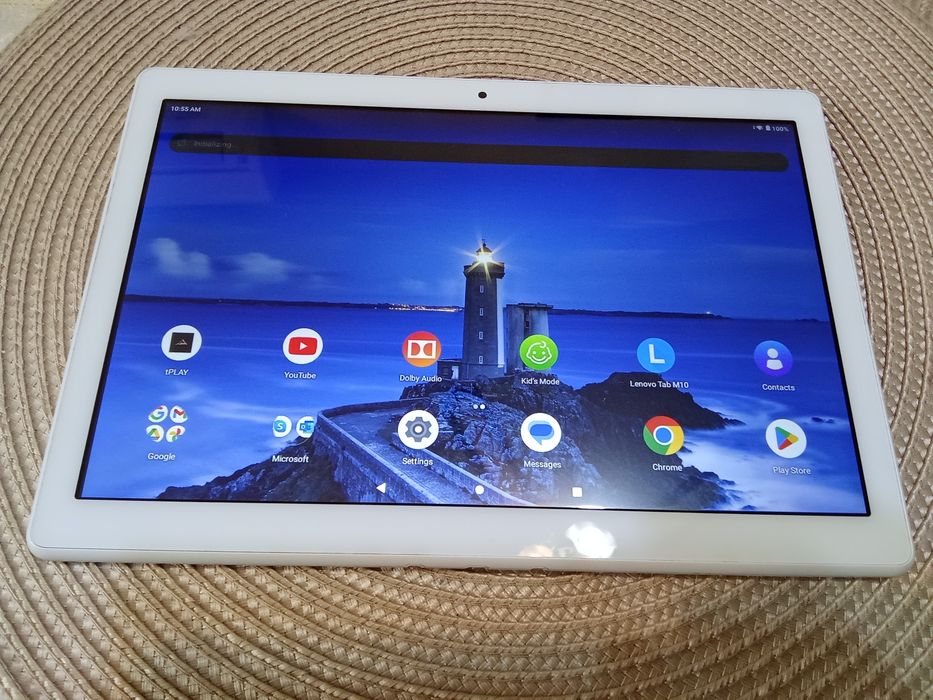 Само за 99 евро ! Таблет Lenovo 10 инчa със слот за sim карта и sd карта