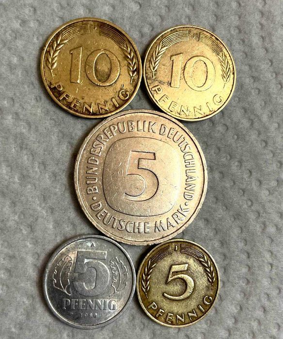 Немецкие монеты: 5 Deutsche Mark 1980 G, 10/5 Pfennig — лотом