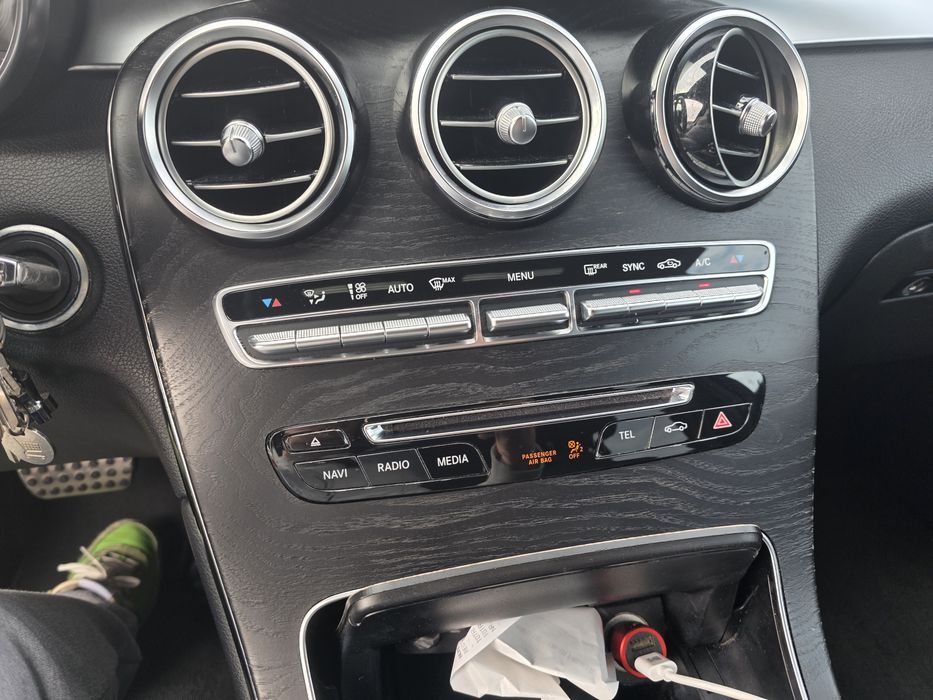 Mercedes benz glc