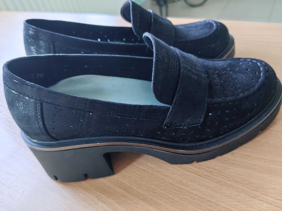 Обувки, черни, велурени