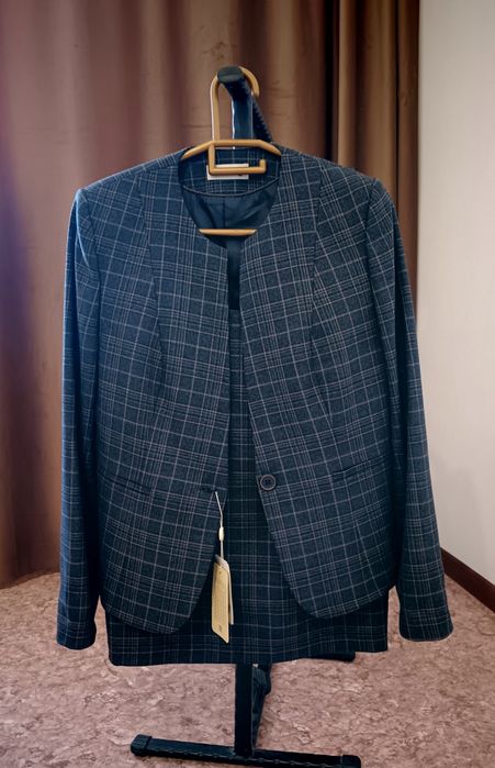 Костюм новый.     .