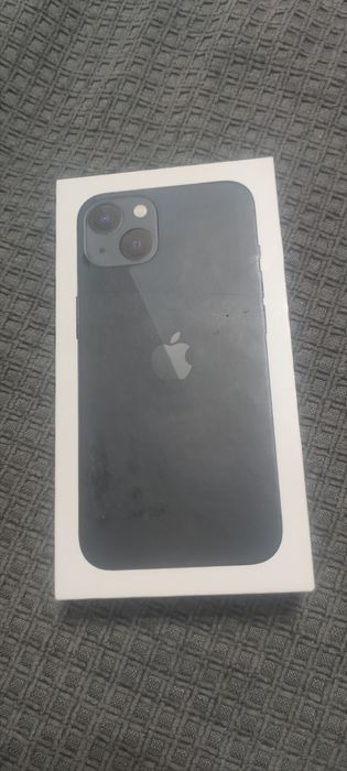 Продам iPhone 13 айфон 13