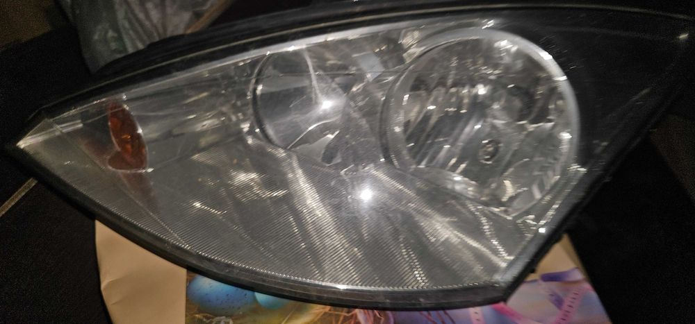 2 Faruri  MERCEDES-BENZ originale +unu gratis
