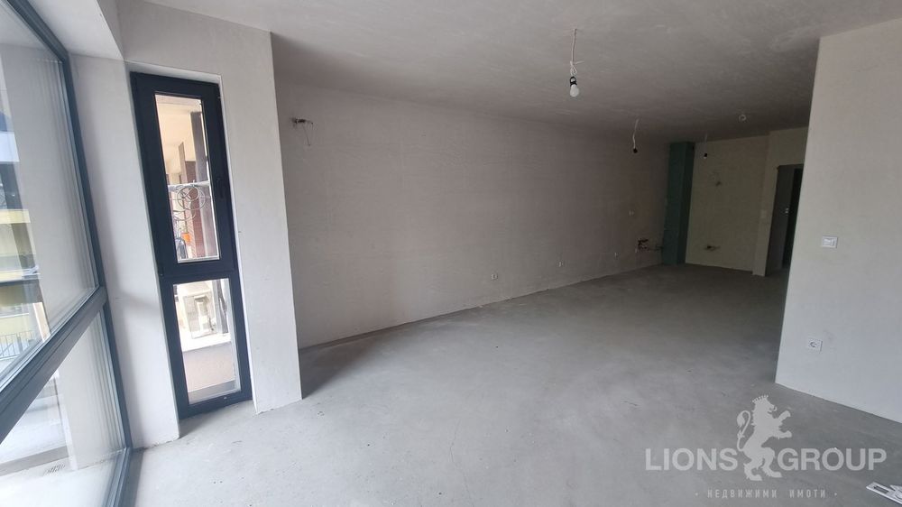 Продава се Четиристаен апартамент в Варна, Бриз - 144 кв.м за 1382 €/кв.м - Снимка #1