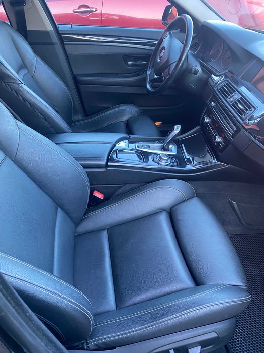 Продается BMW 5 520i 2015 российский учет