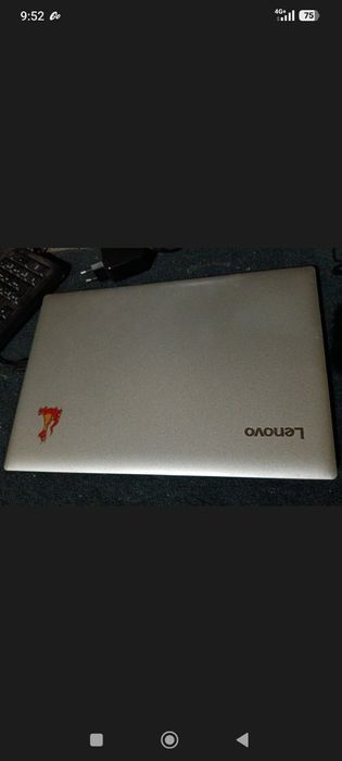Lenovo  Noutbook
