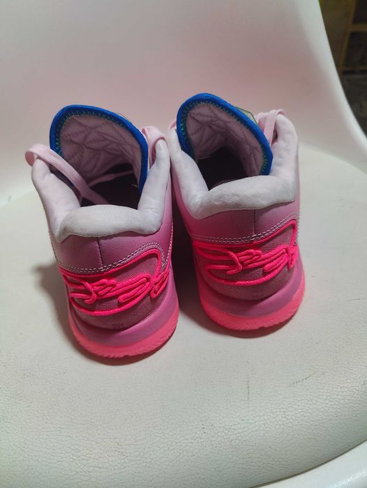 Nike LeBron 22 nr 38 noi