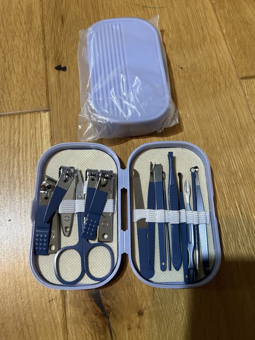 Vand kit manichiura si pedichiura