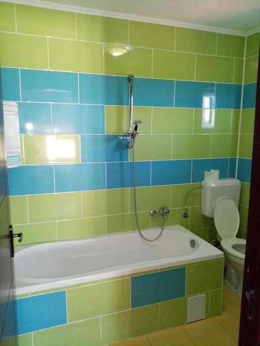 Proprietar, vand apartament cu o camera (43mp) in Parneava