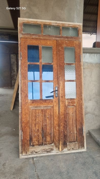 Rom  4 dona oynalariblan eshik 2 dona oynalariblan