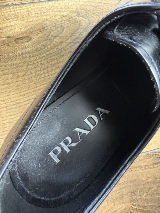 Pantofi Prada eleganti de barbati piele naturala marime 40.5