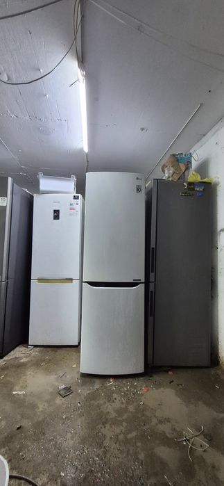 Холодильник  доставка 10000