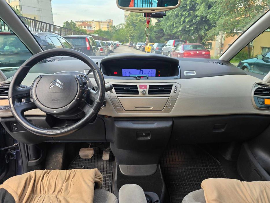 Продавам c4 picasso