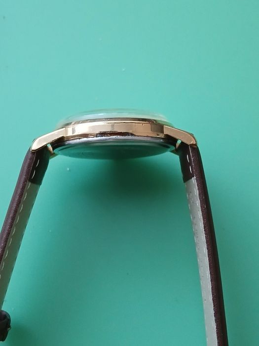 Часовник Gub Glasshütte