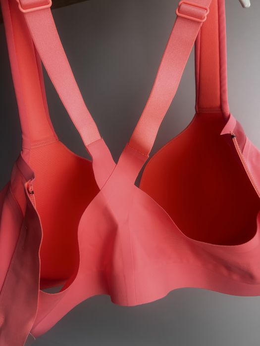 Bustiera dubla inchidere