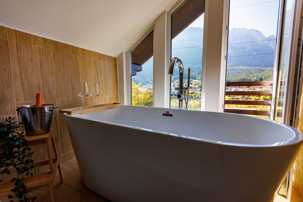 The Bear House 2, Cazare Busteni, Vila de inchiriat cu jacuzzi/ciubar
