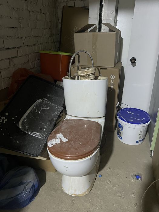 Раковина с унитазом