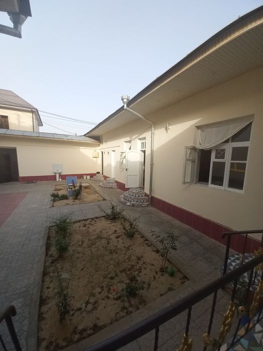 Тахтапул 3-соток Ховли Сотилади Фасади:12.7-метр