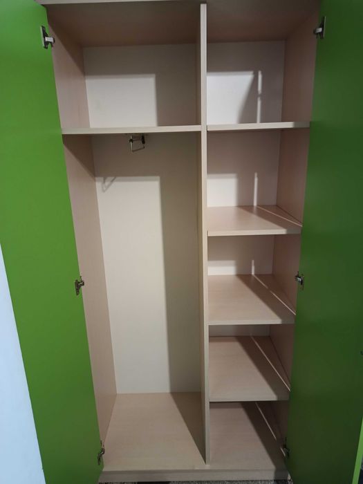 Двукрилен Гардероб