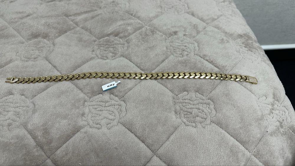 Продам золотую цепь