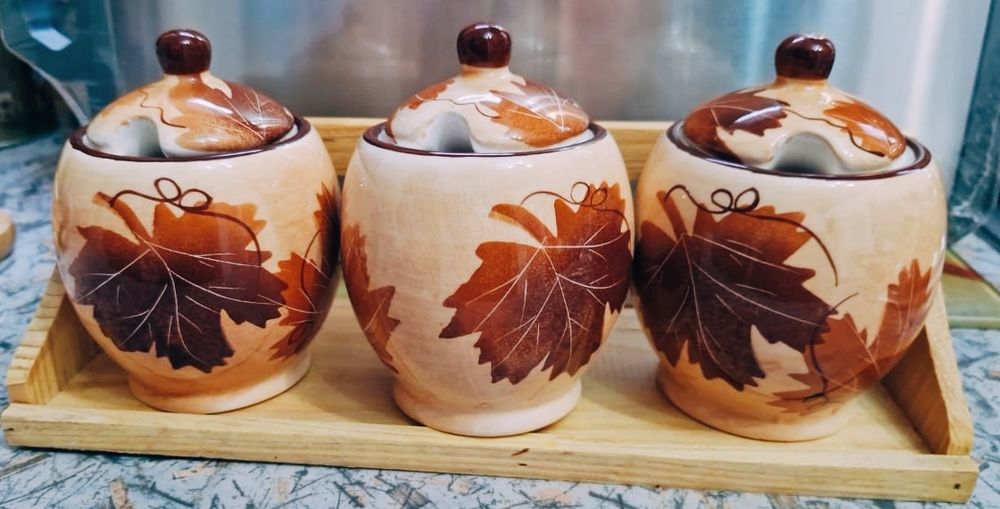 Наборы посуды, разные, новые