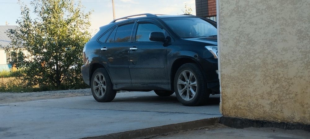 Лексус рх  или обменяю