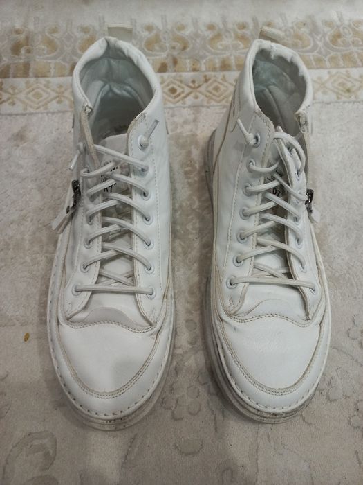 Продам Кроссовки Осень-Весна