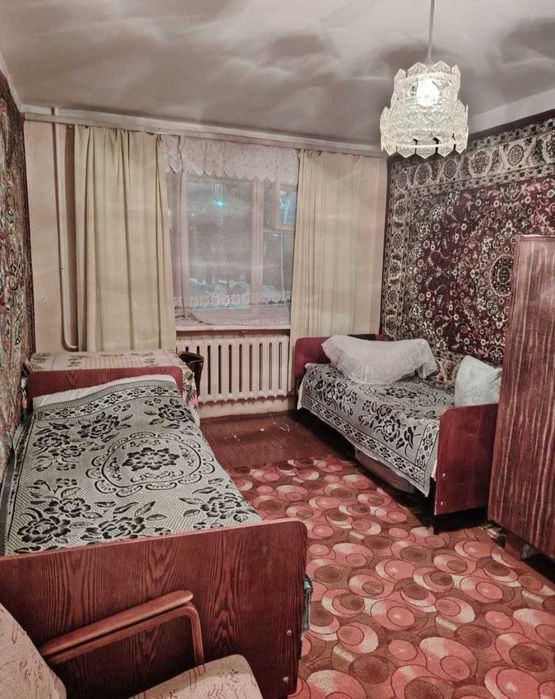 Продам 2 комн квартиру в центре