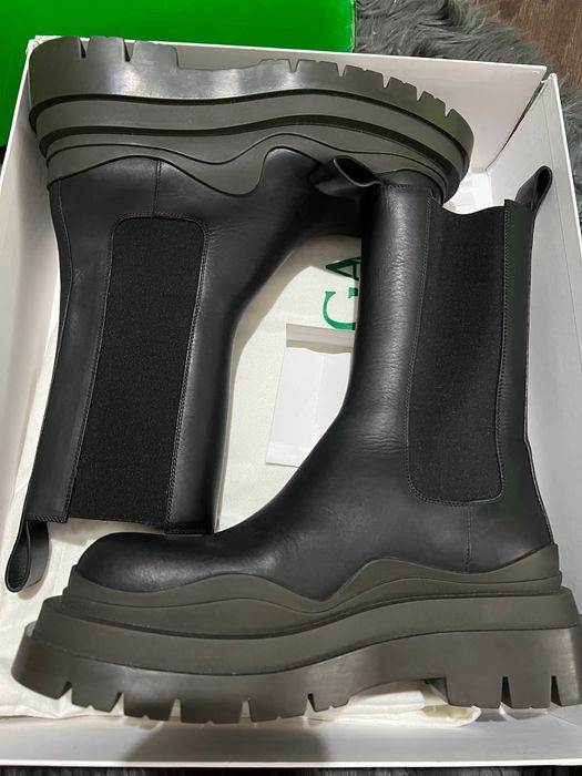 Ghete Bottega Veneta Targu Jiu • OLX.ro