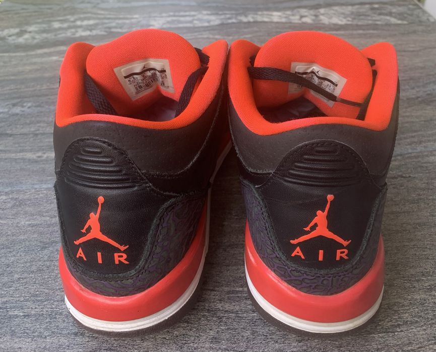 Jordan 3 Retro Crimson