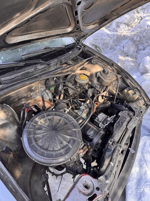 Продам Ауди 80б3 на запчасти