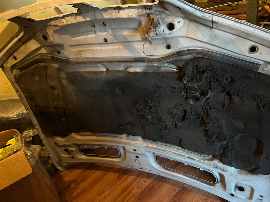 Капот на BMW X5 e53