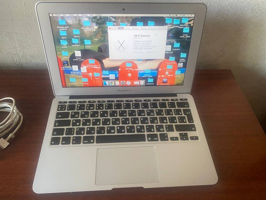 MacBook air 11 в отличном состоянии