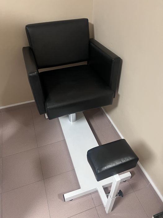 Продавам педикюрен стол -400.00 лв.