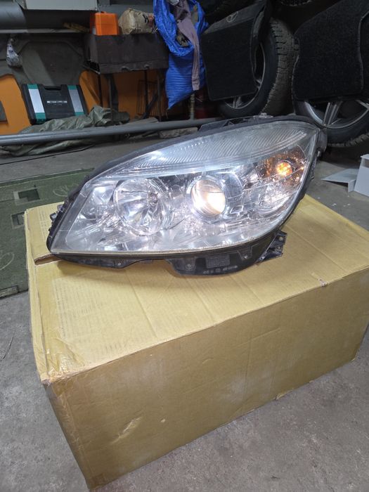 фары оригинал мерседес w204