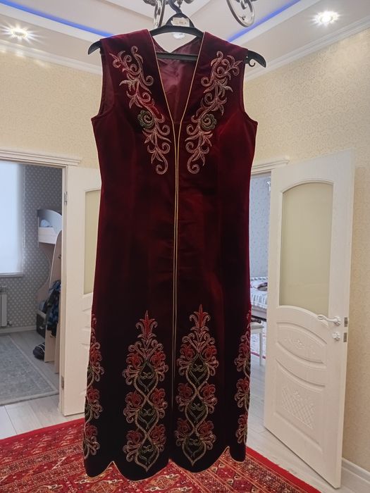 Кәжекей, камзол , ақ көйлек