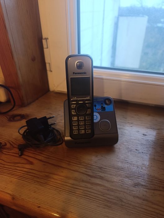 Телефон Panasonic