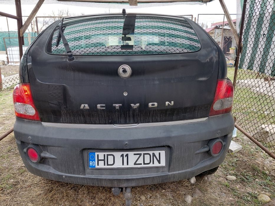Vând Ssangyon Actyon sau schimb cu microbuz 8+1
