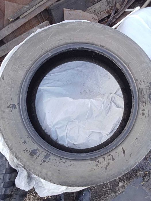 Продам Шины 215 60 R17