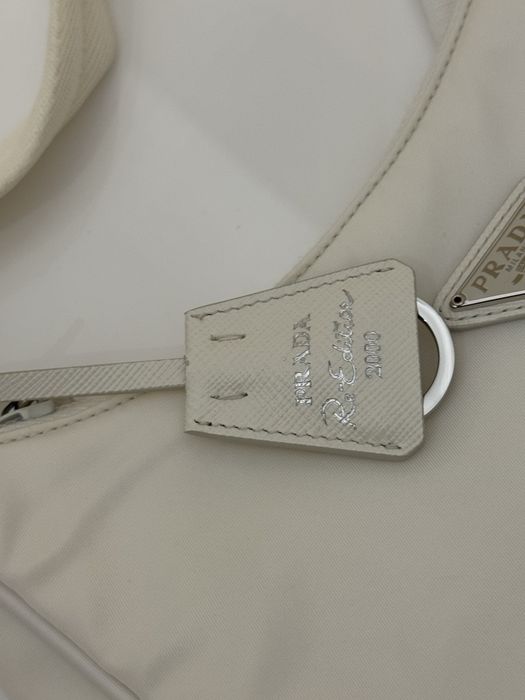 Prada Re-Edition 2000 Nylon White Original
