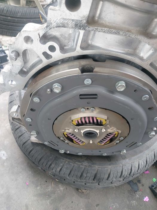 Двигател Тойота Хибрид Toyota Hibrid