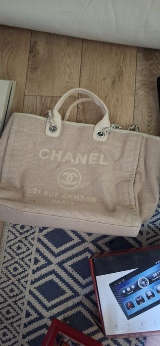 Продам три сумки практически новые.